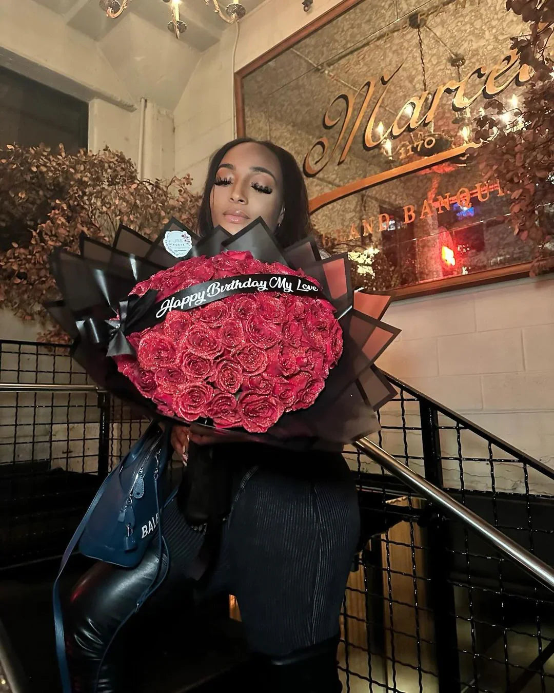 💕Shimmering Rose Bouquet - Valentine's Day Gift